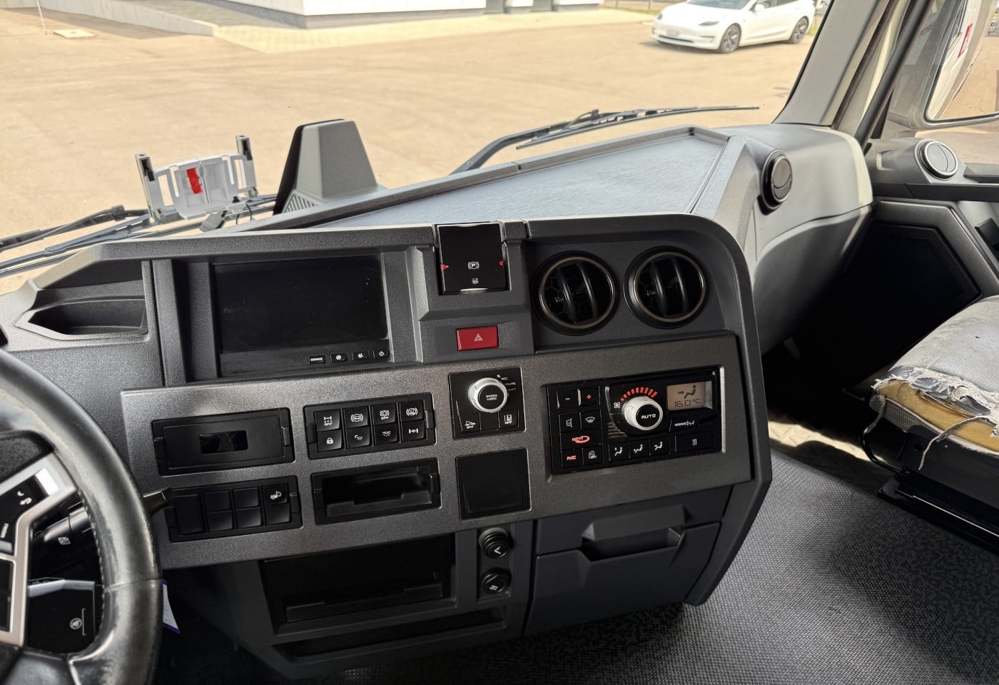 MOTO6625_3049568 vehicle image