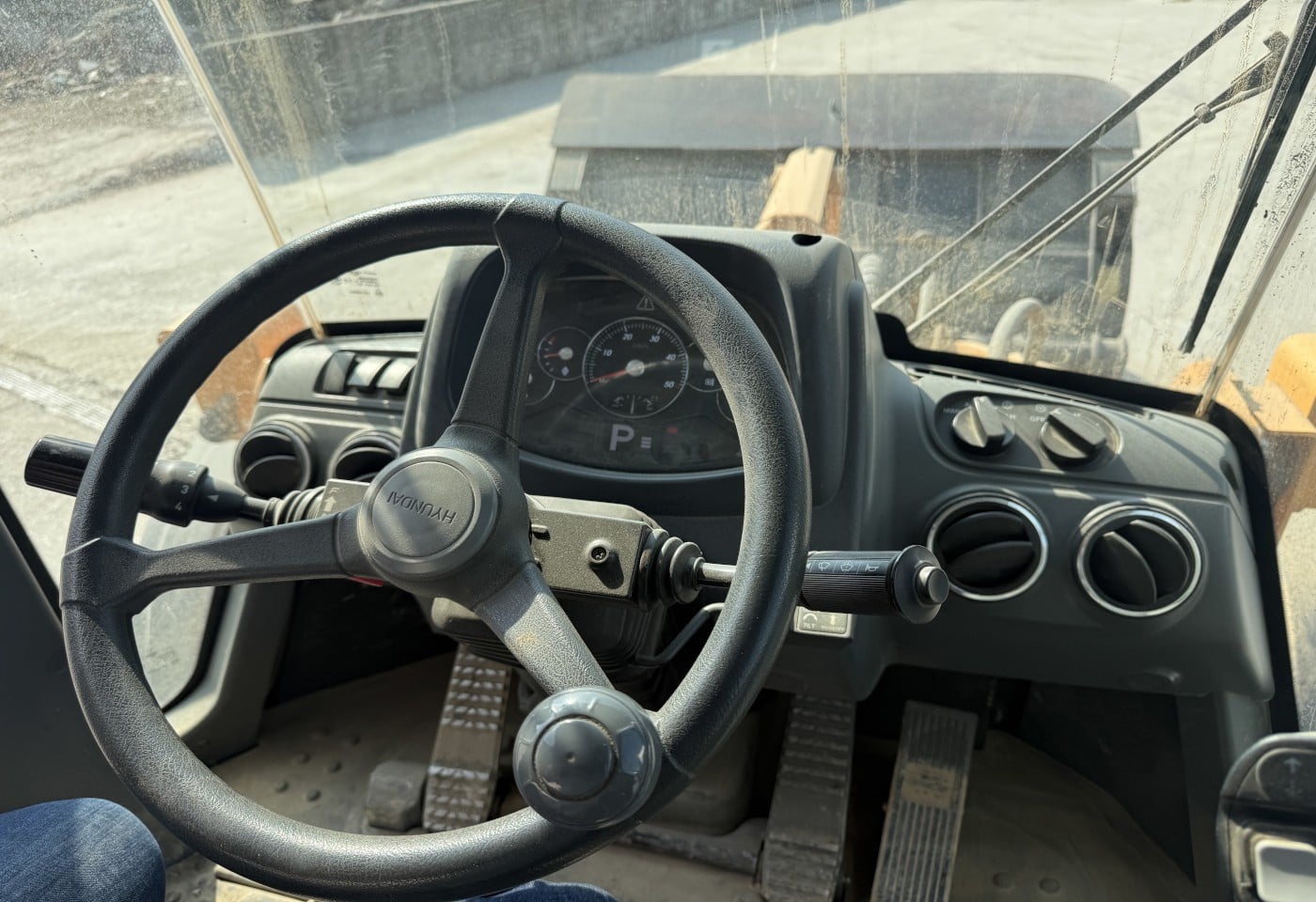 MOTO6625_3049562 vehicle image