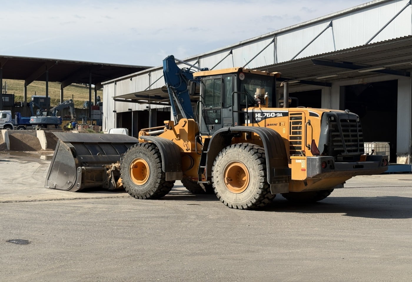 MOTO6625_3049562 vehicle image