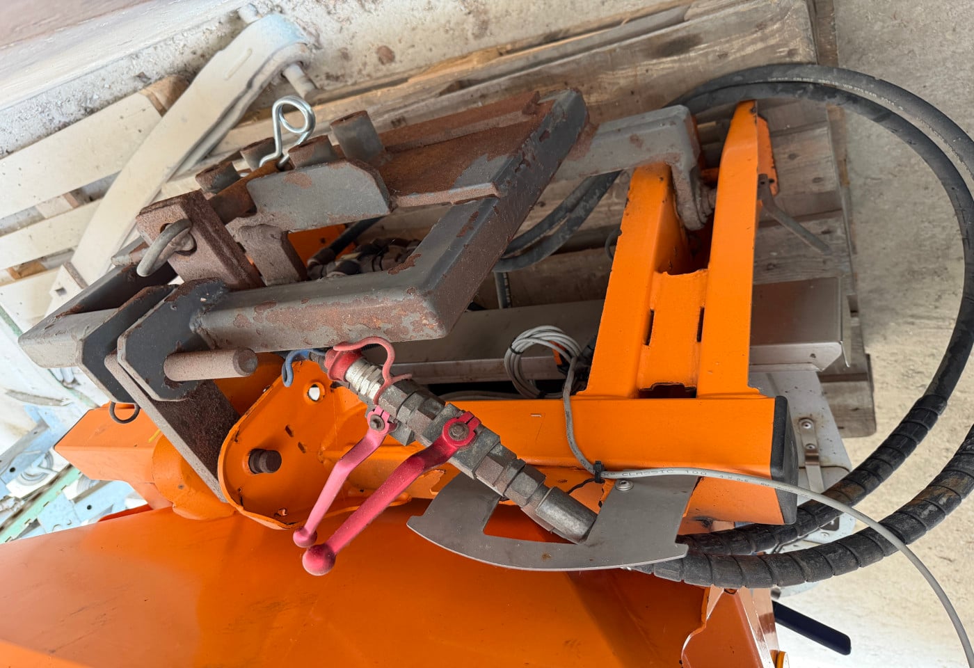 MOTO6625_3056549 vehicle image