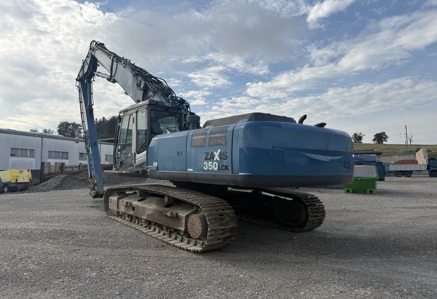 MOTO6625_3049559 vehicle image