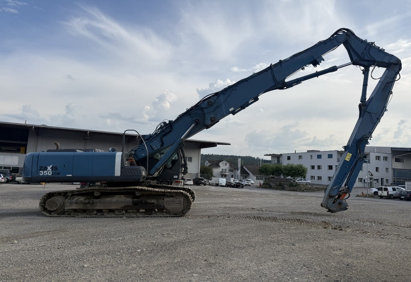 MOTO6625_3049559 vehicle image