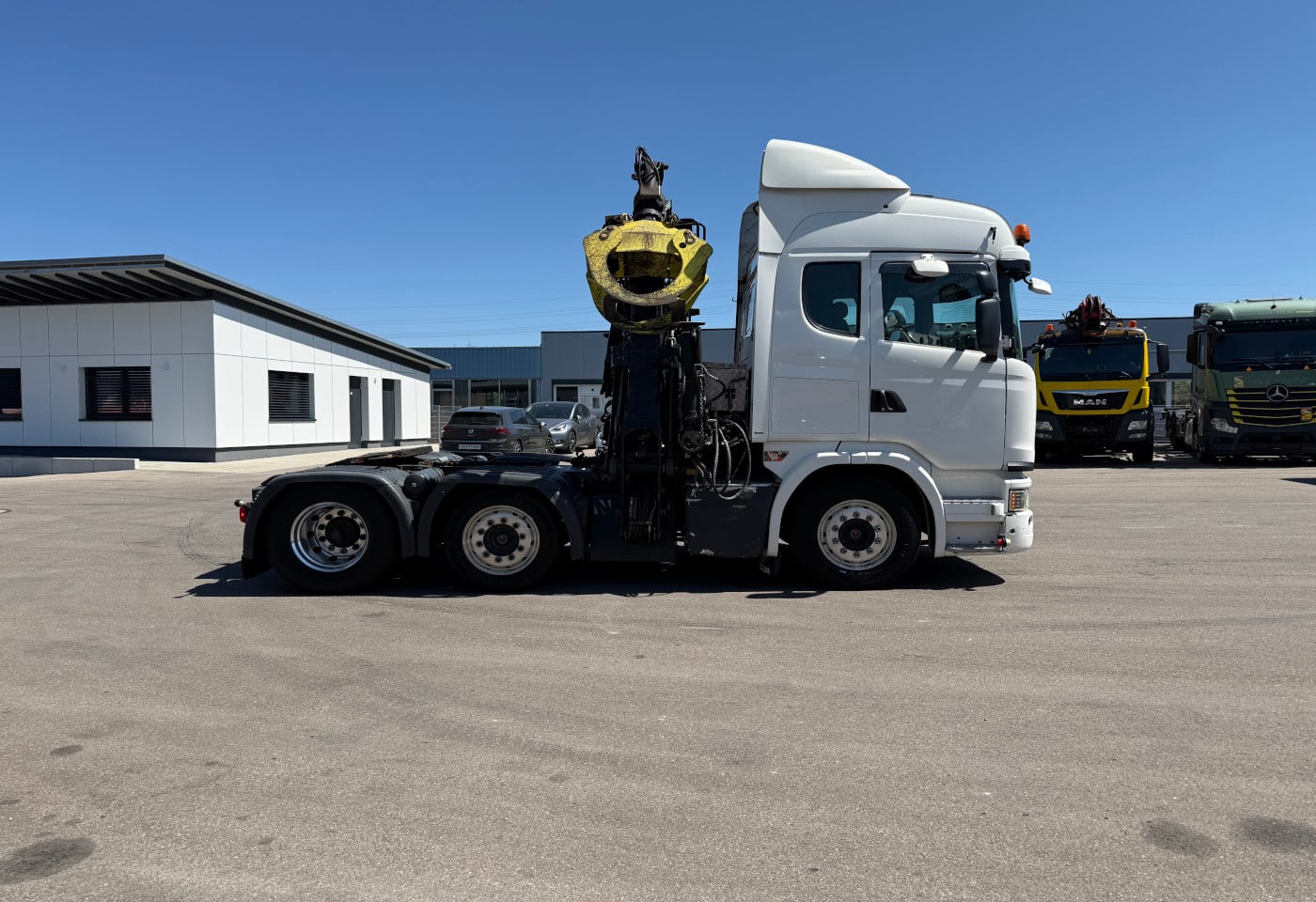 MOTO6625_3052032 vehicle image