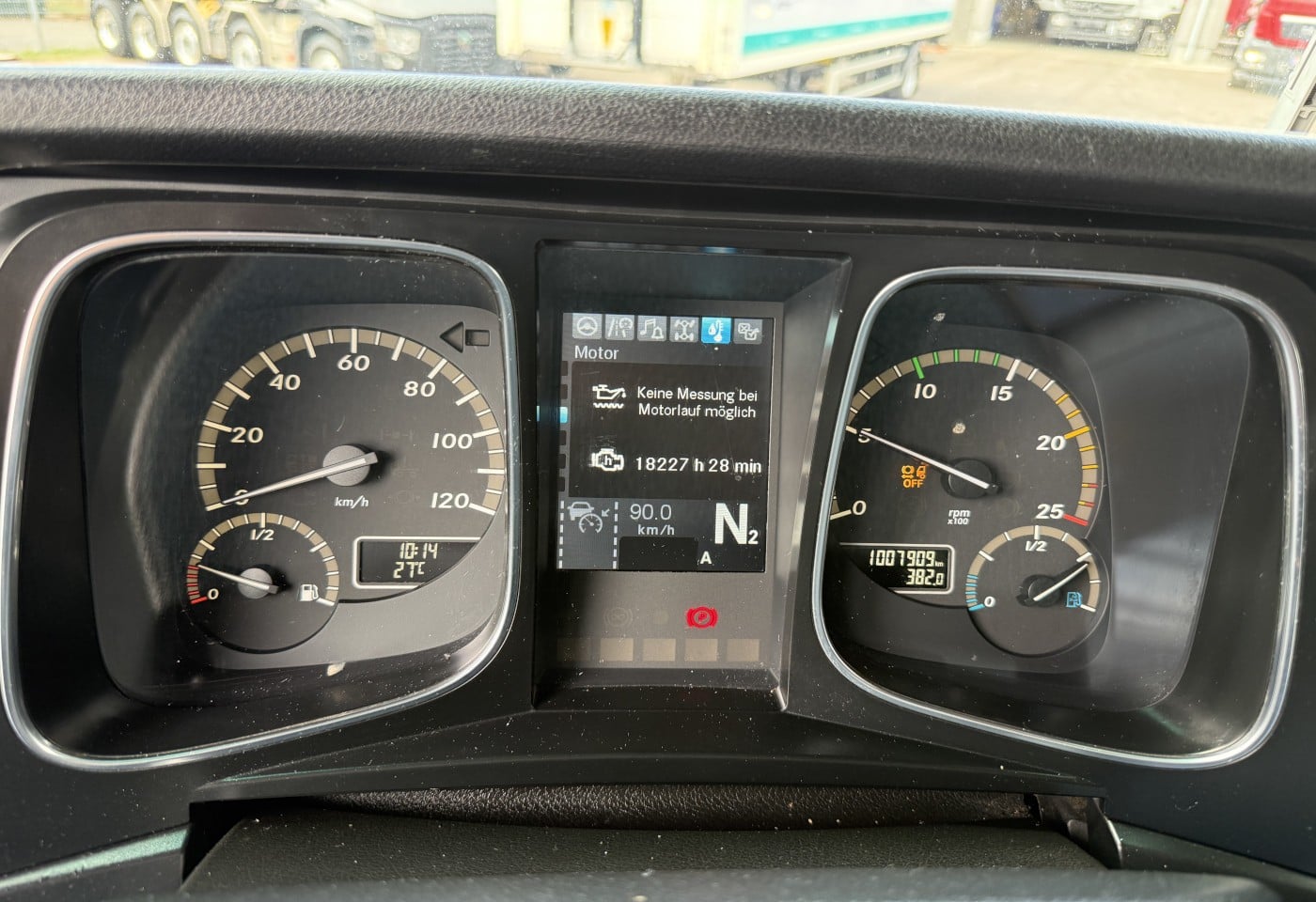 MOTO6625_3049553 vehicle image