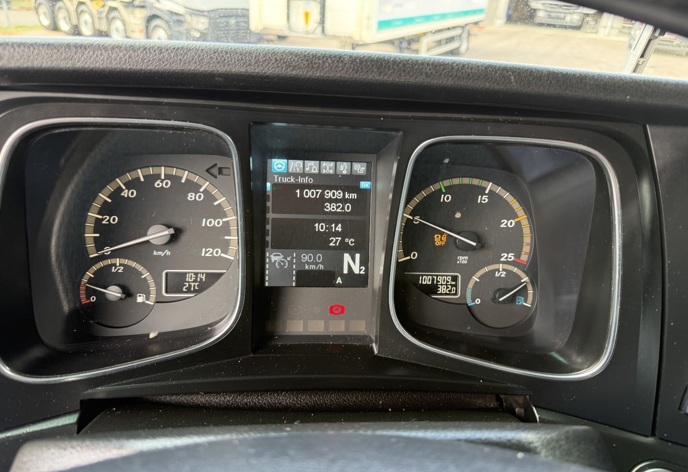 MOTO6625_3049553 vehicle image