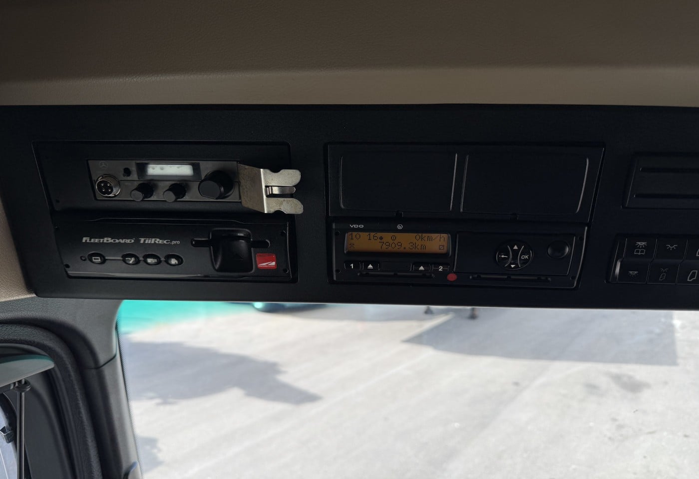 MOTO6625_3049553 vehicle image