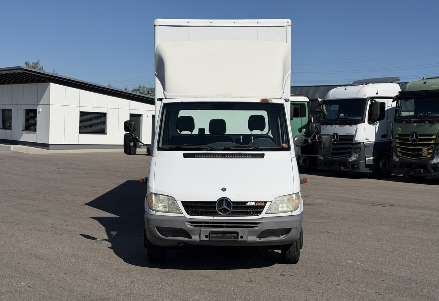 MOTO6625_3049539 vehicle image