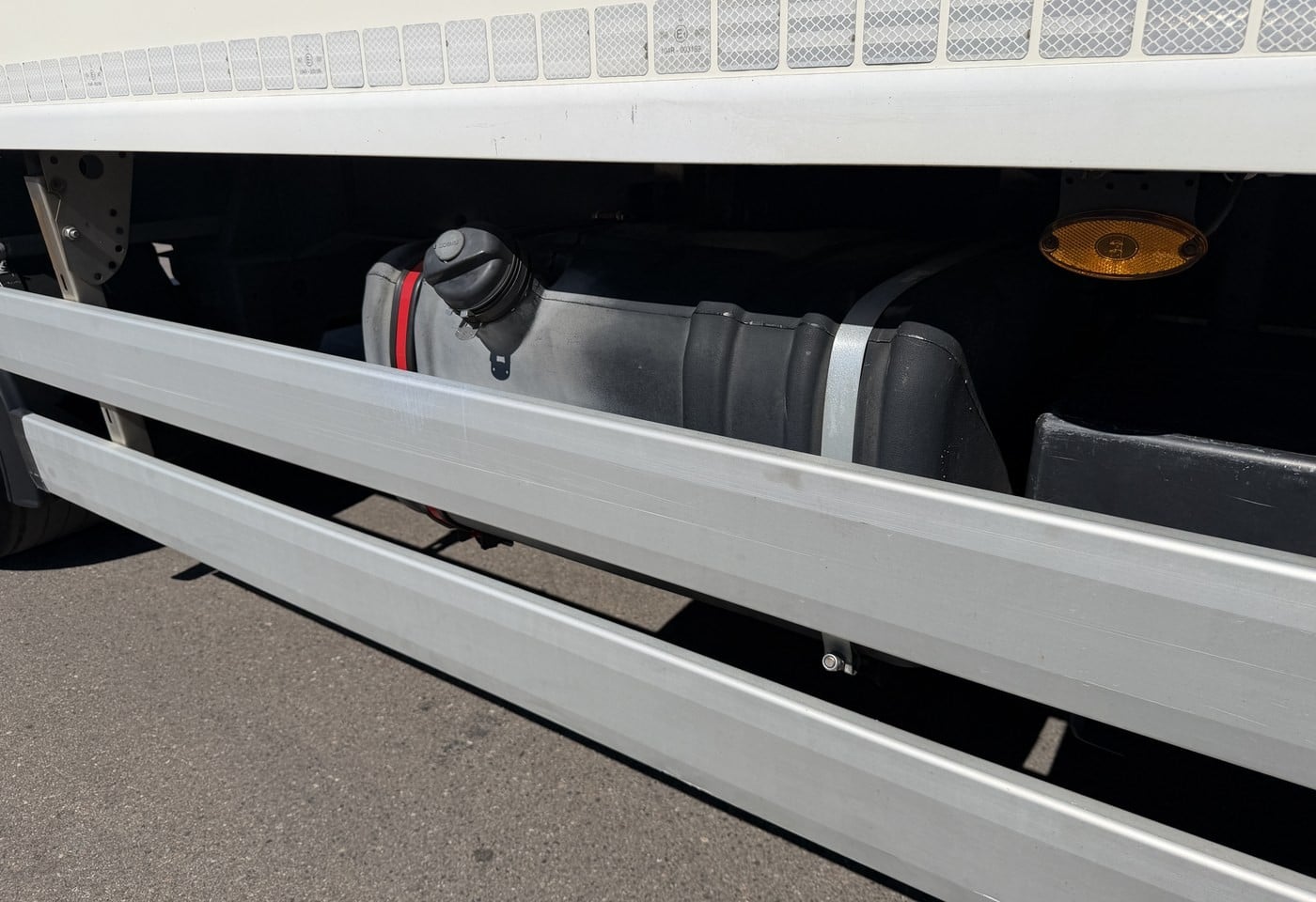 MOTO6625_3049540 vehicle image