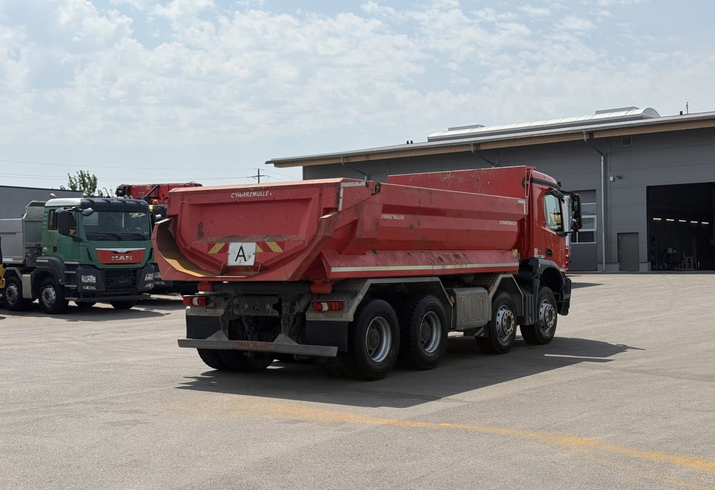 MOTO6625_3049545 vehicle image