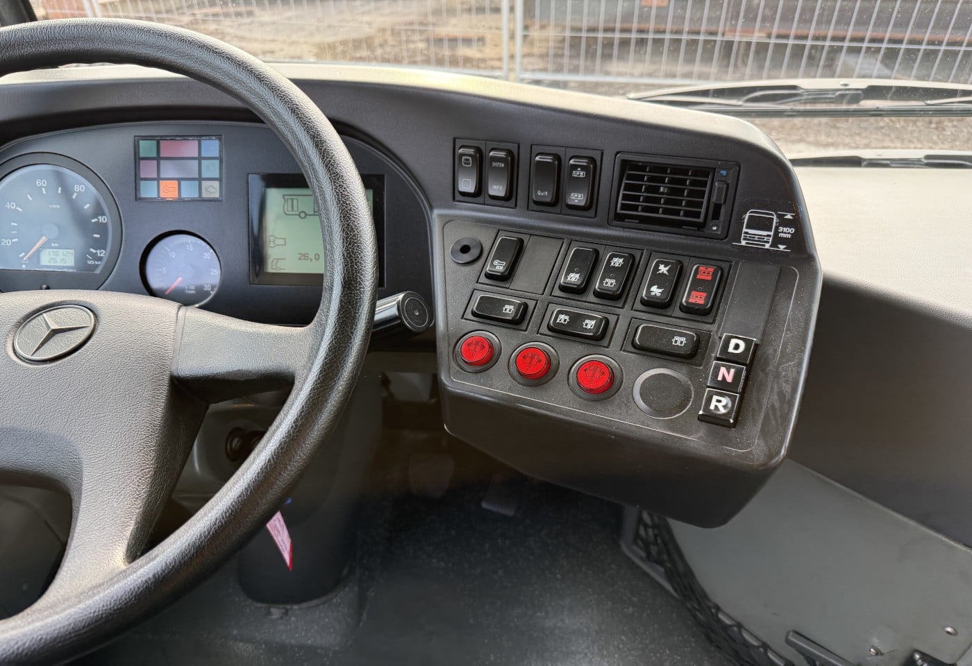 MOTO6625_3049543 vehicle image