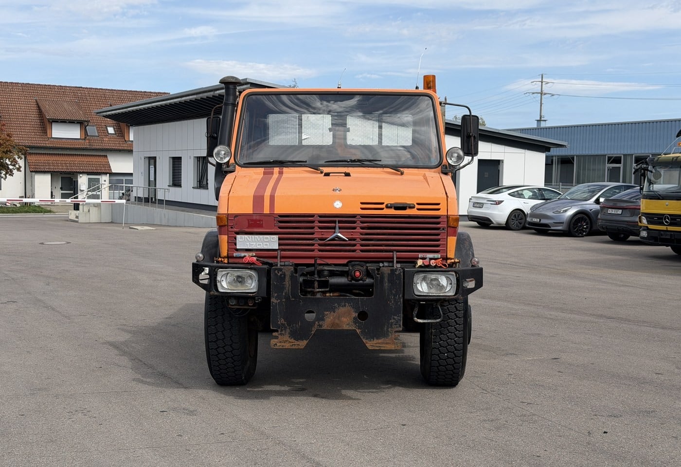 MOTO6625_3052764 vehicle image