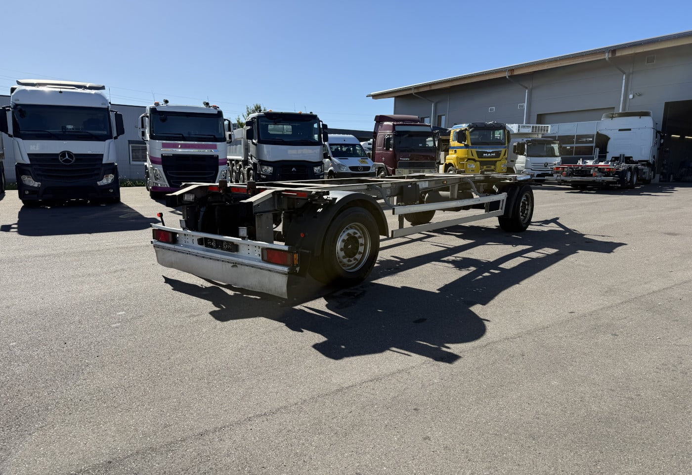 MOTO6625_3051617 vehicle image