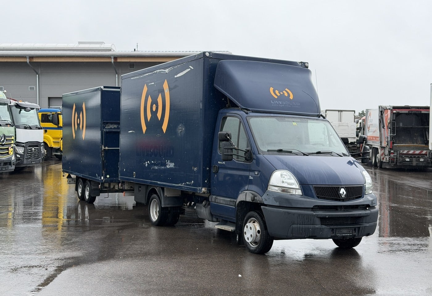 MOTO6625_3049519 vehicle image