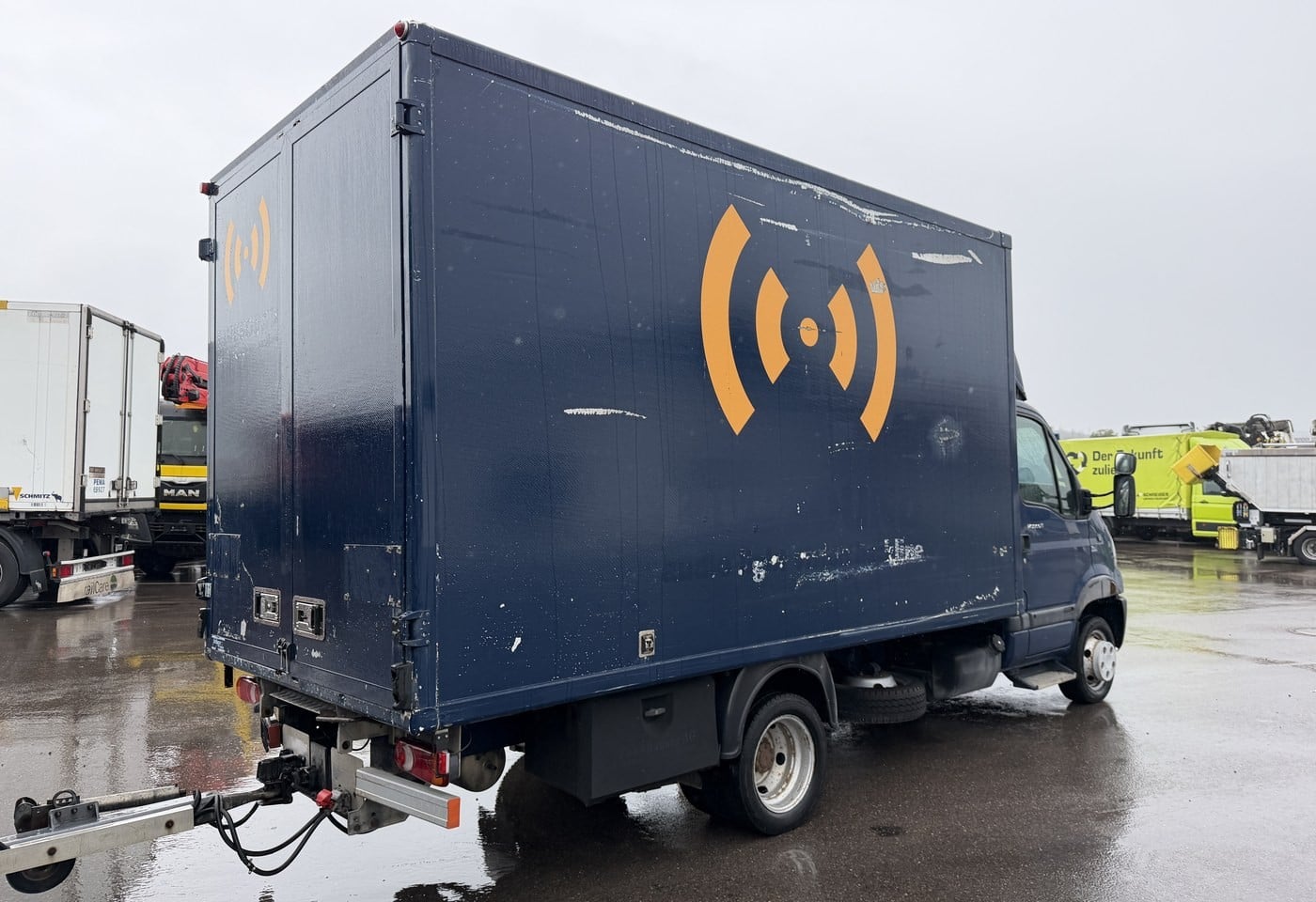 MOTO6625_3049519 vehicle image