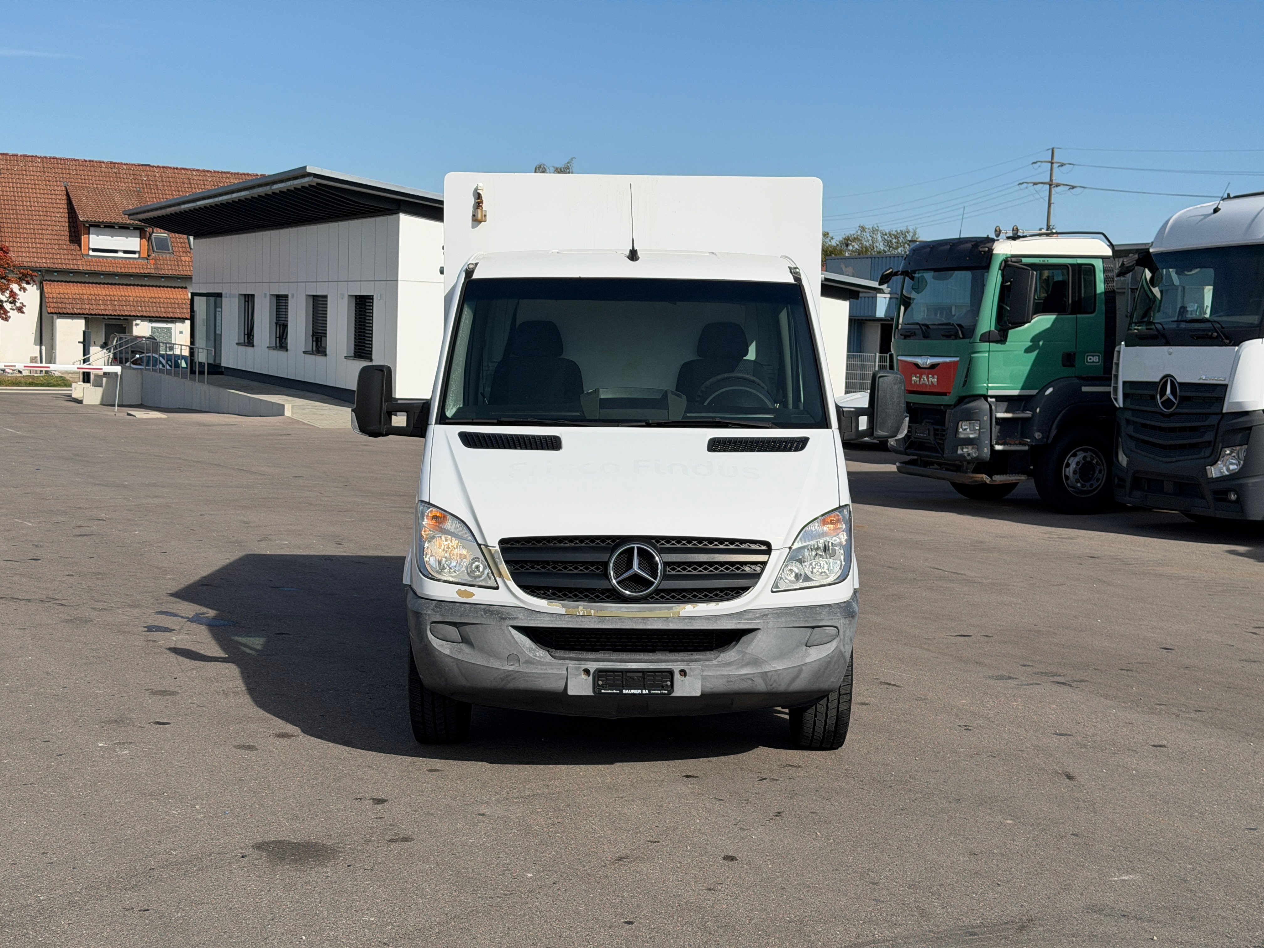 MOTO6625_3052745 vehicle image