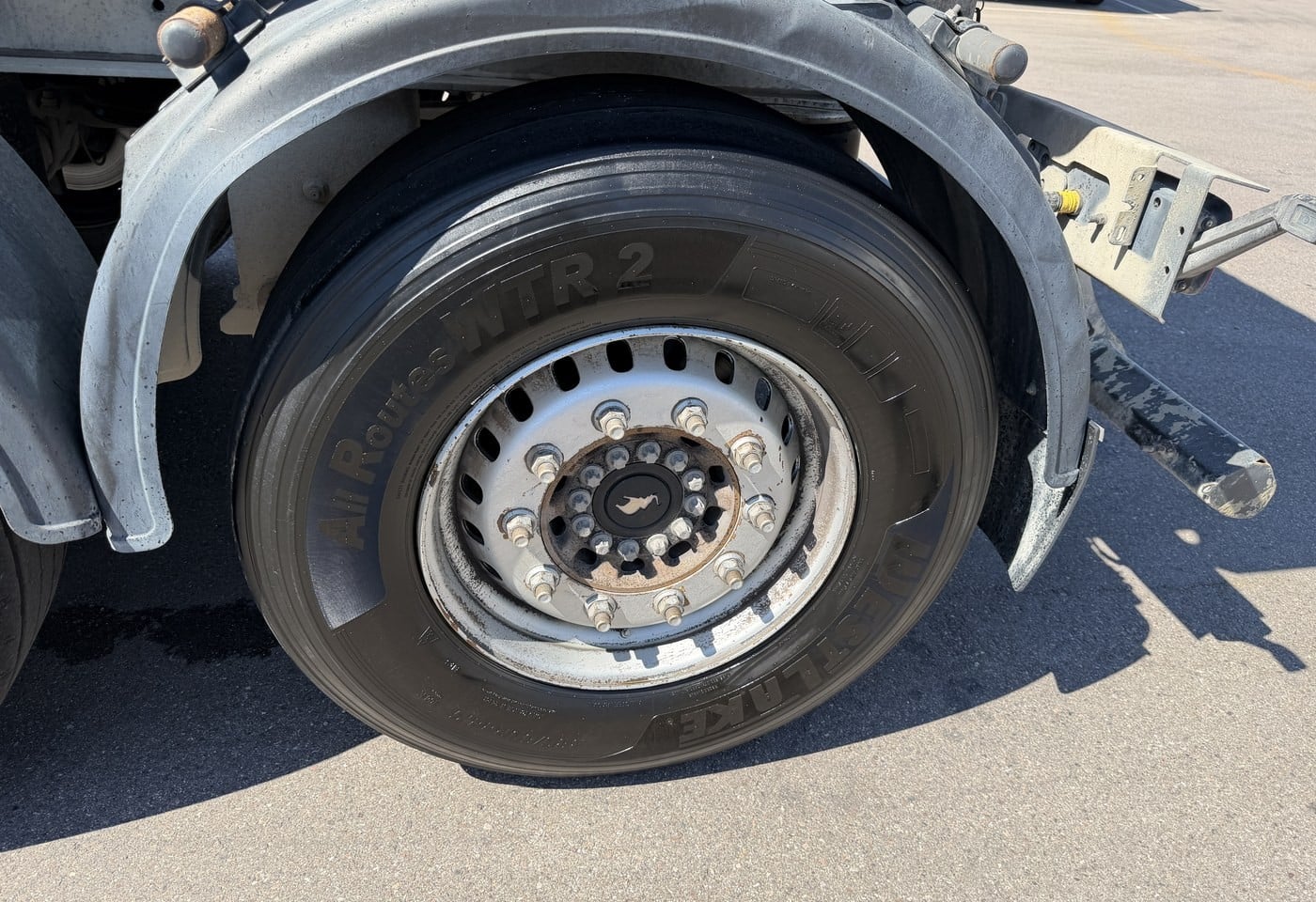 MOTO6625_3049533 vehicle image