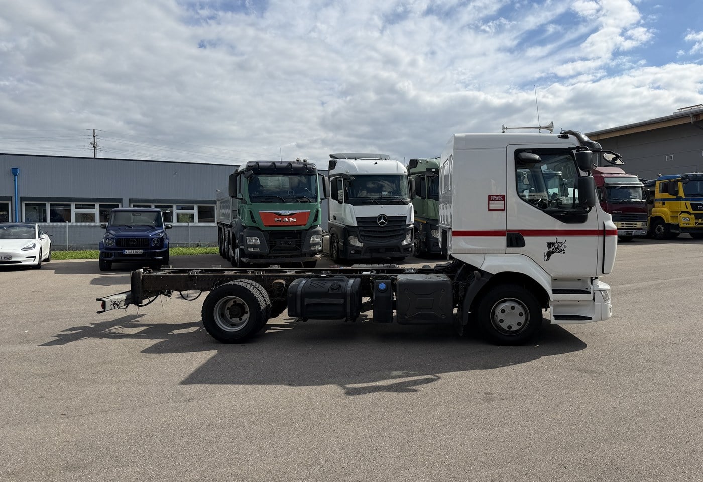 MOTO6625_3049517 vehicle image
