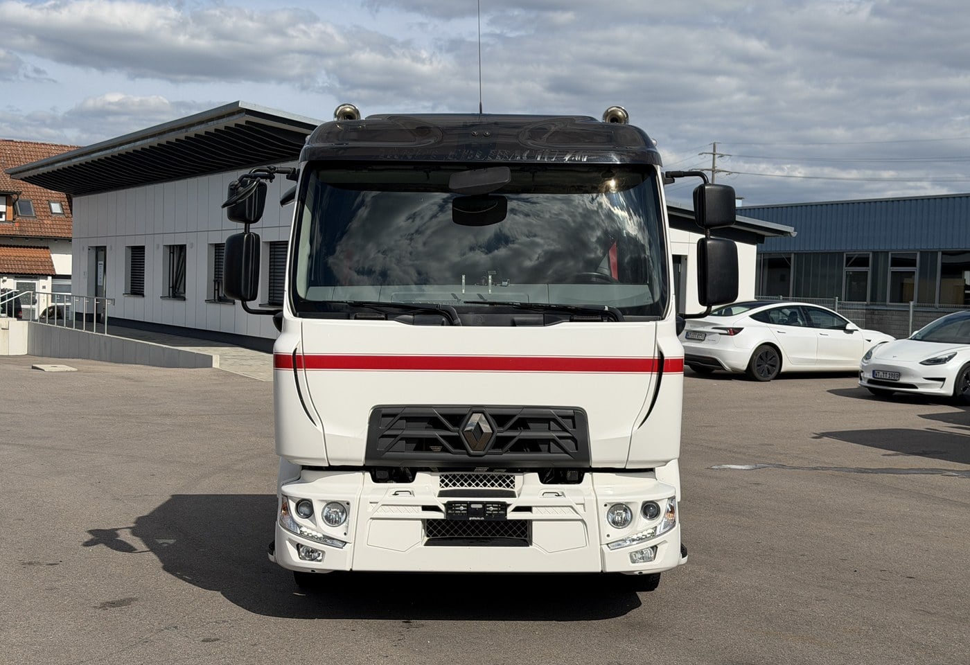 MOTO6625_3049517 vehicle image