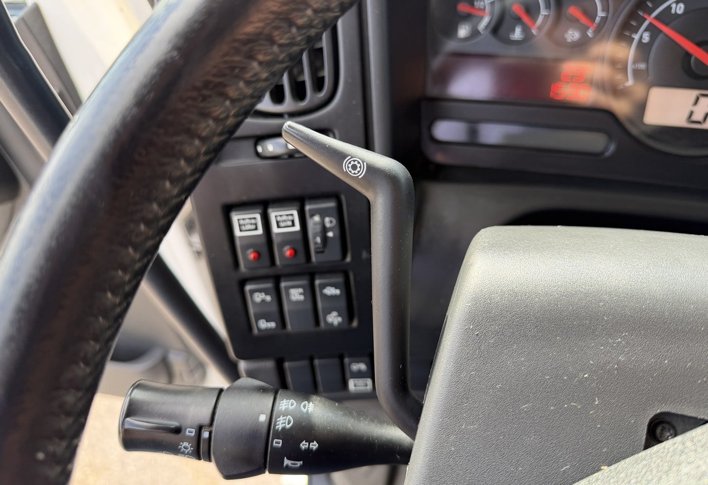 MOTO6625_3049517 vehicle image