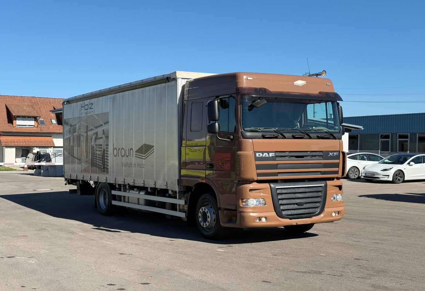 MOTO6625_3051105 vehicle image