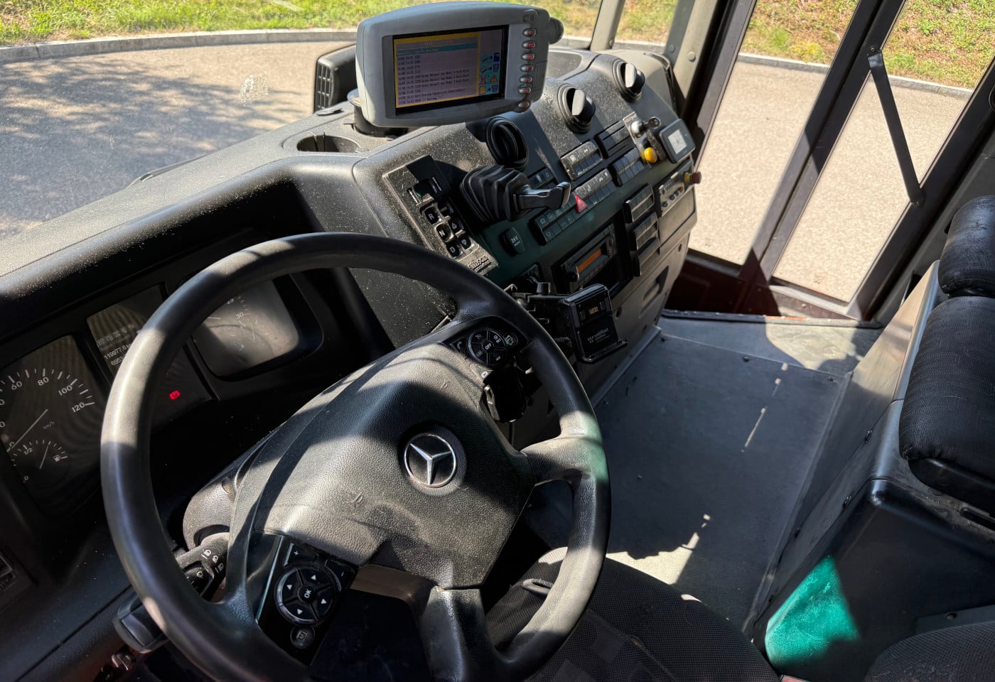 MOTO6625_3049902 vehicle image