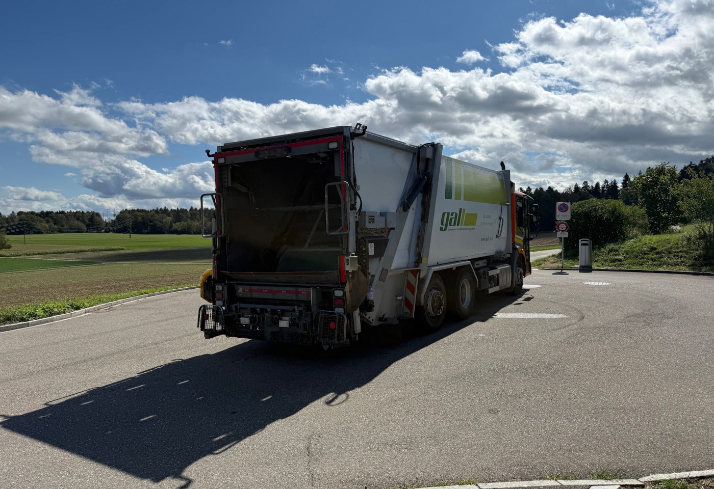 MOTO6625_3049525 vehicle image