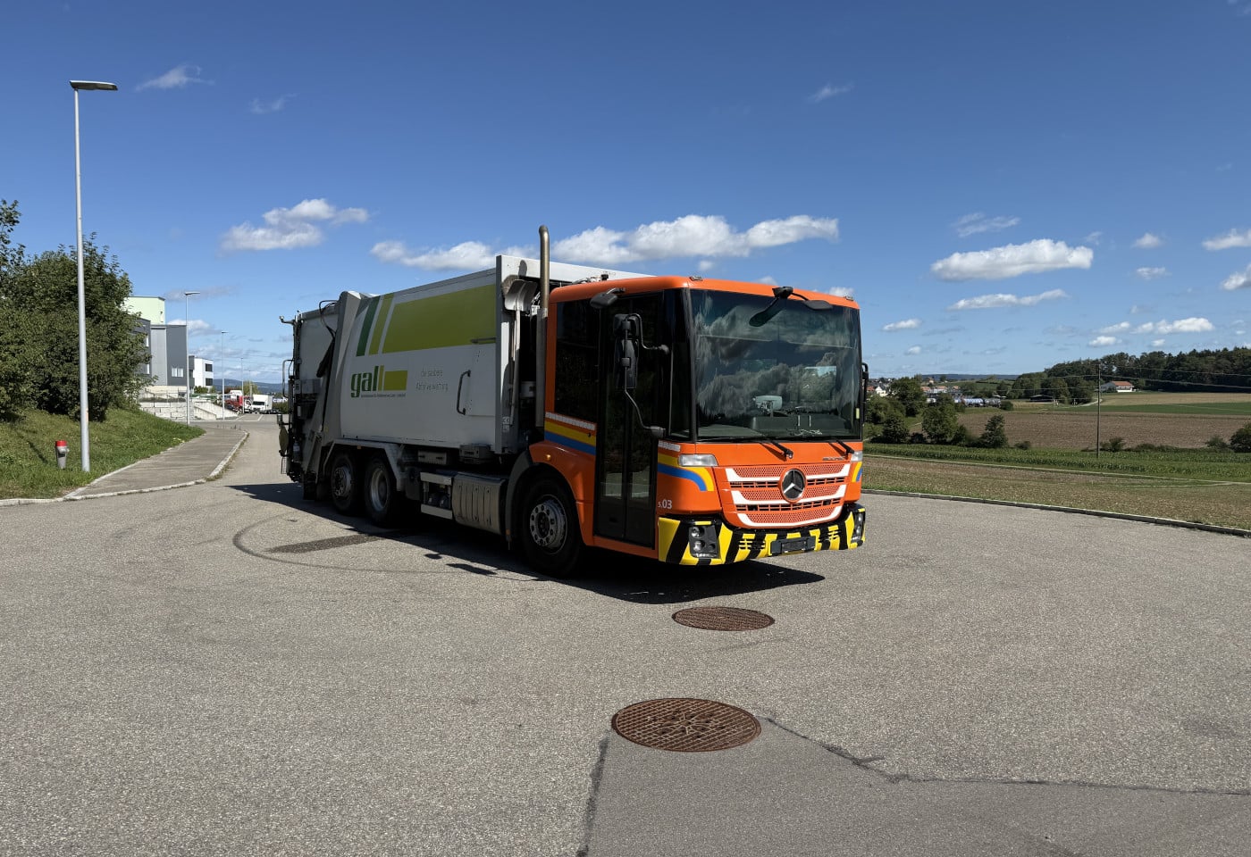 MOTO6625_3049525 vehicle image