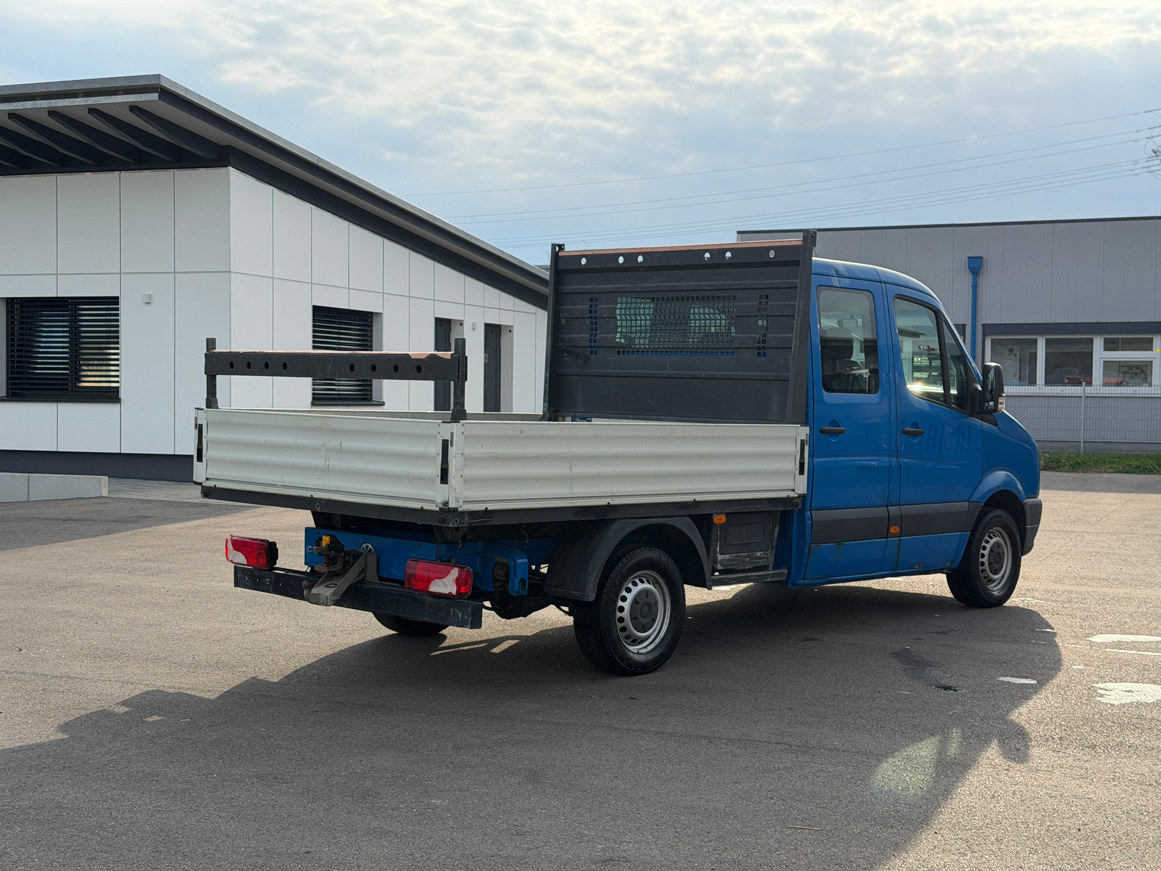 MOTO6625_3055706 vehicle image