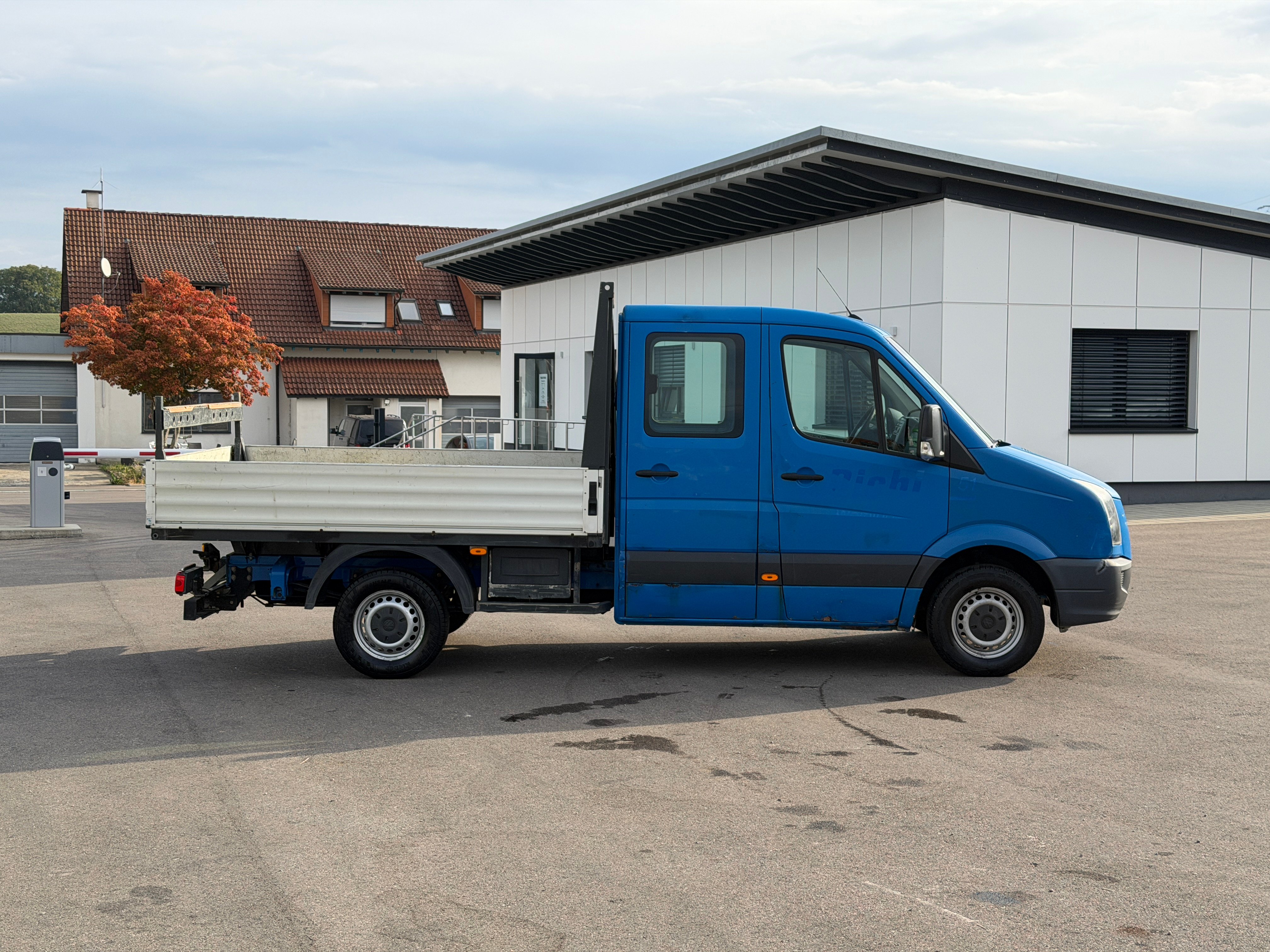MOTO6625_3055706 vehicle image