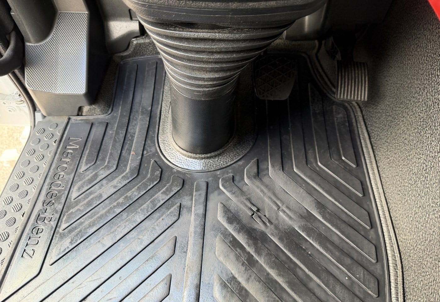 MOTO6625_3049890 vehicle image