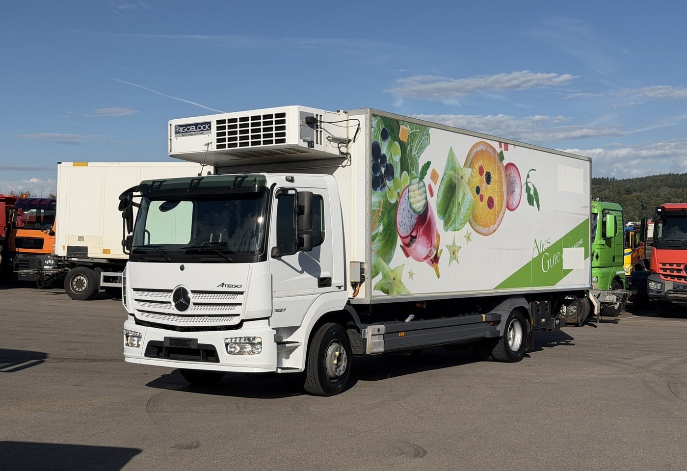 MOTO6625_3051997 vehicle image