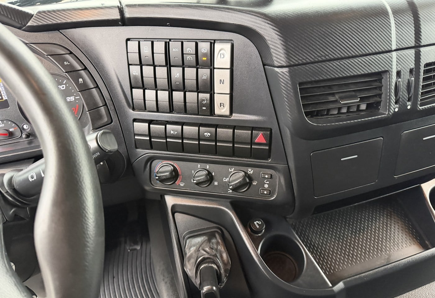 MOTO6625_3051624 vehicle image