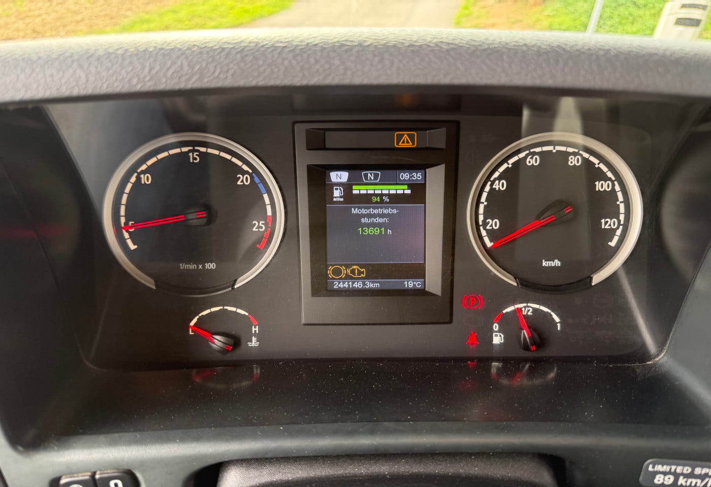 MOTO6625_3057067 vehicle image