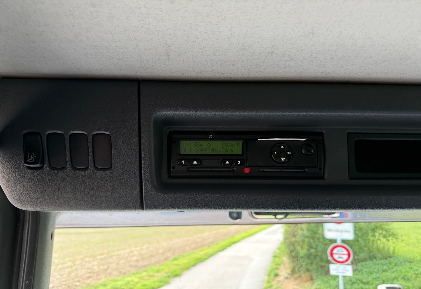 MOTO6625_3057067 vehicle image