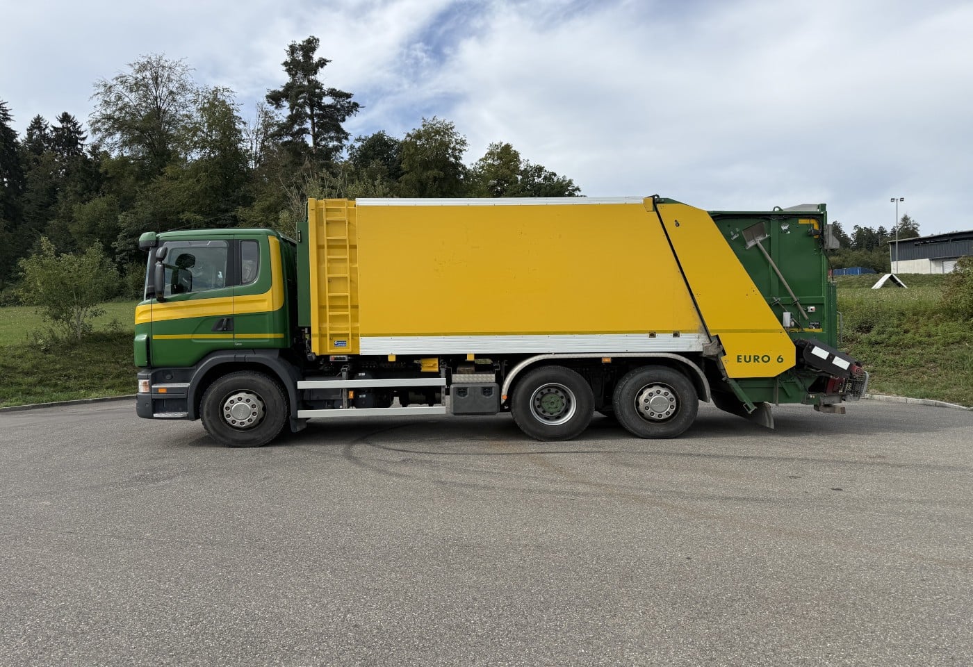 MOTO6625_3049522 vehicle image