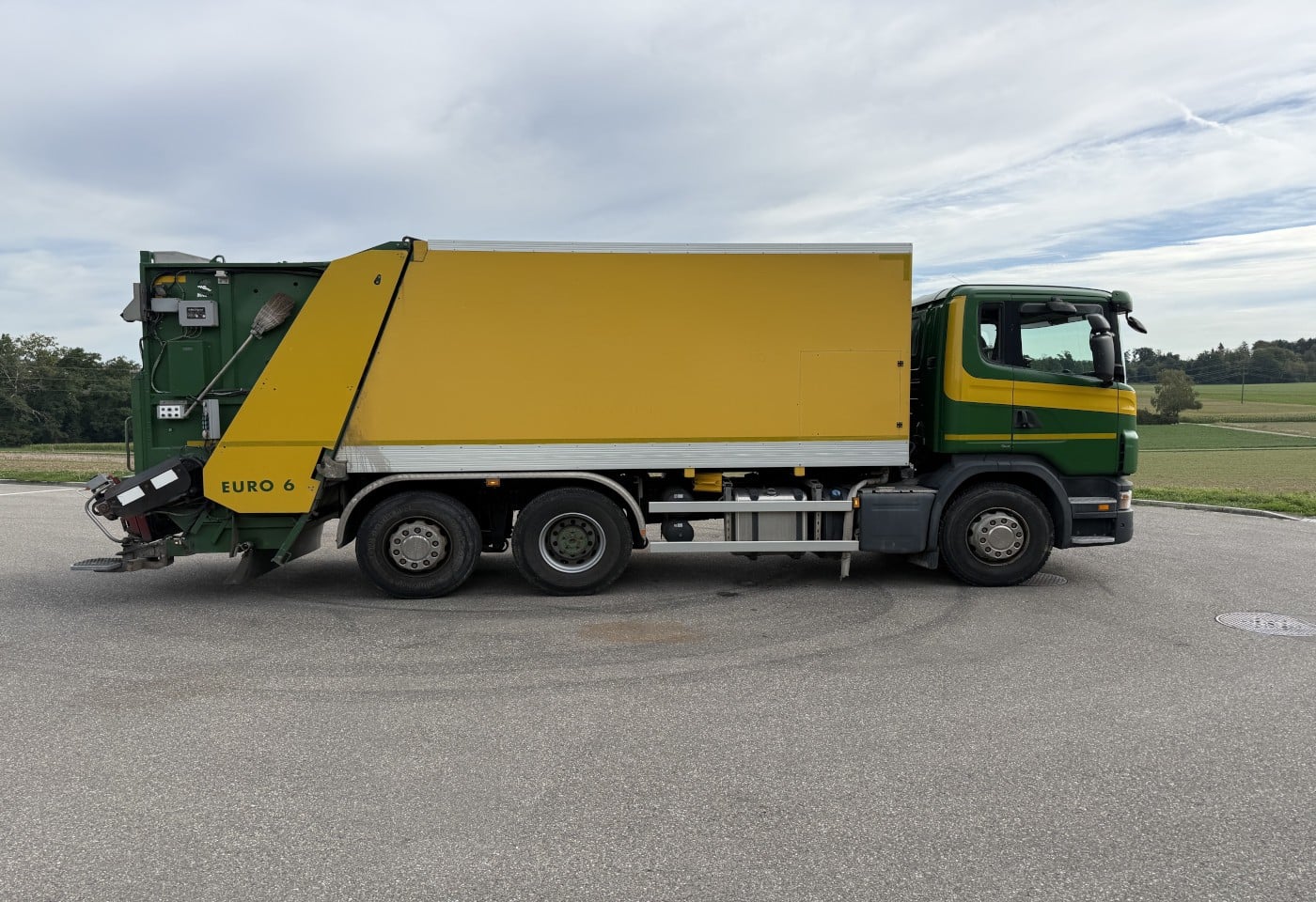 MOTO6625_3049522 vehicle image