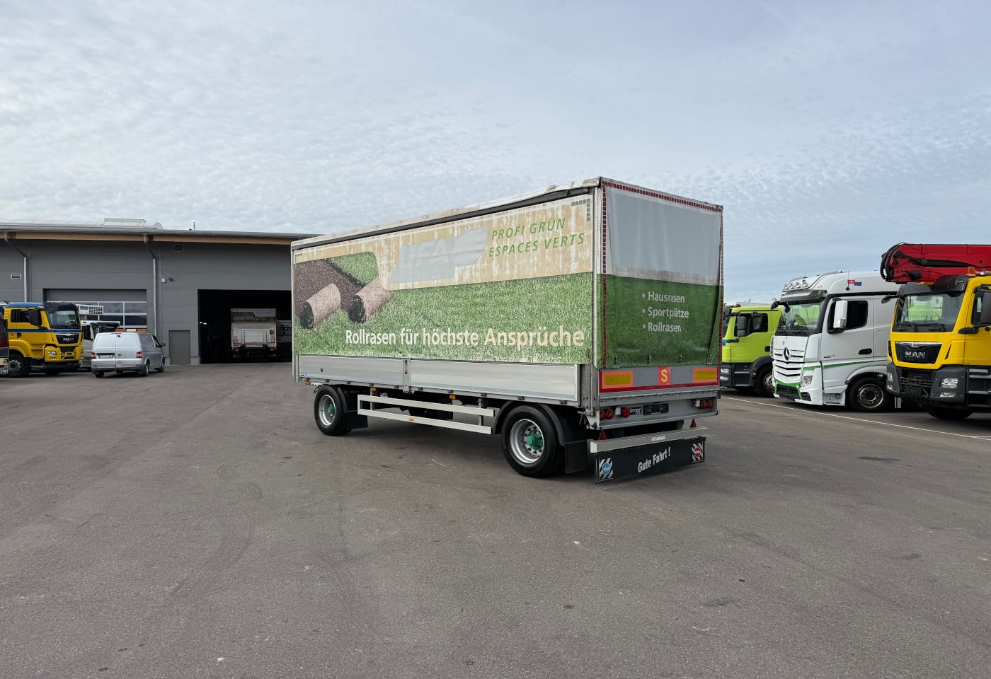 MOTO6625_3051280 vehicle image