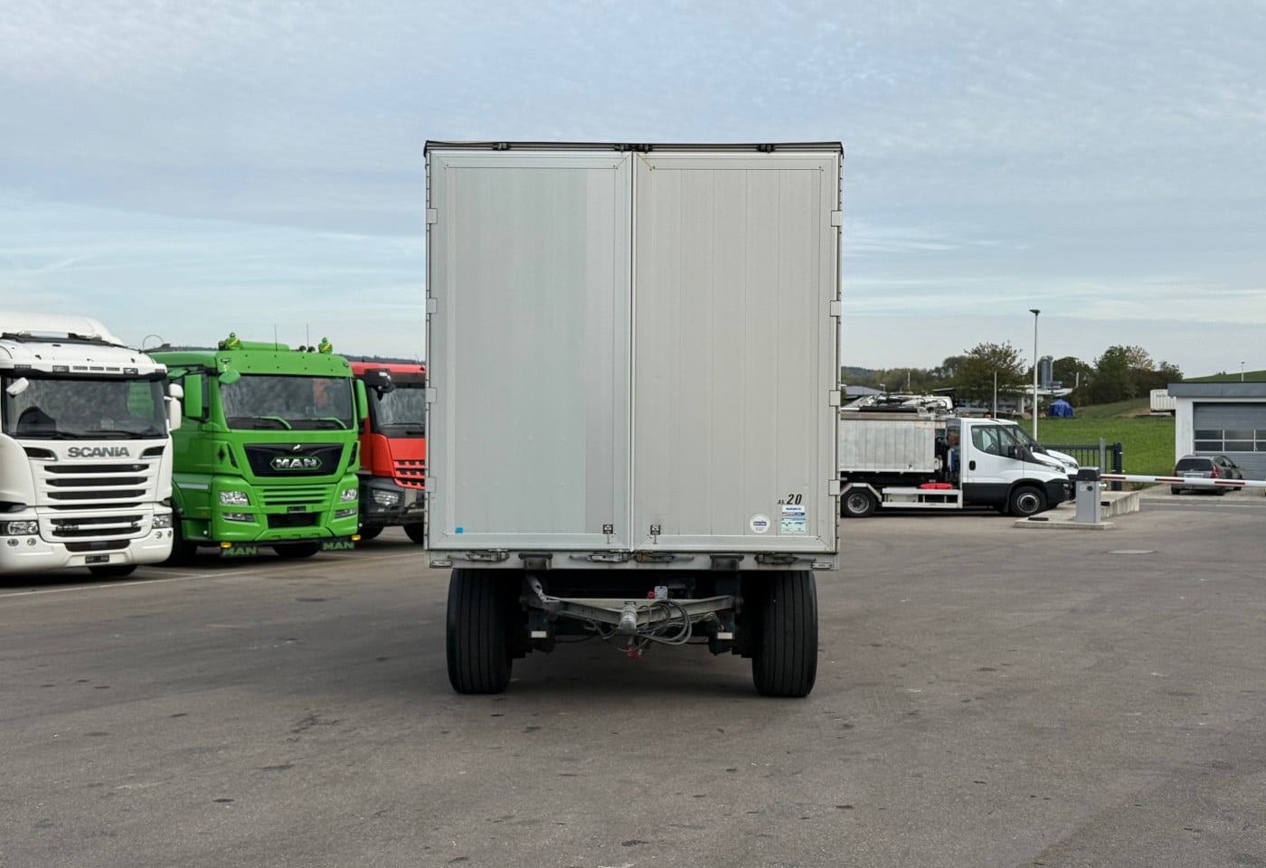 MOTO6625_3051280 vehicle image