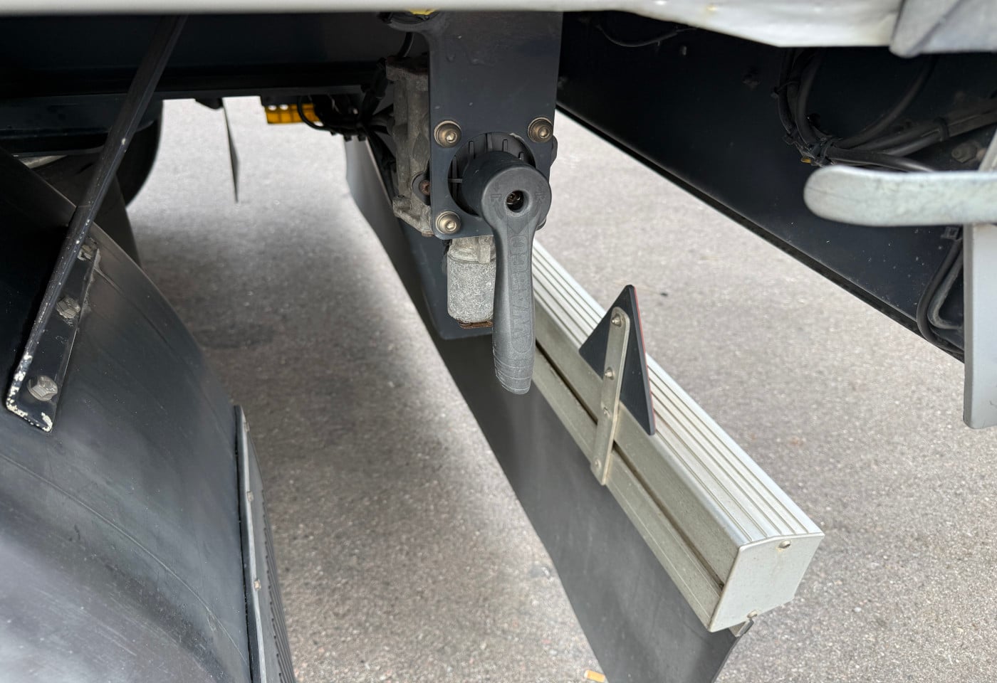 MOTO6625_3051280 vehicle image