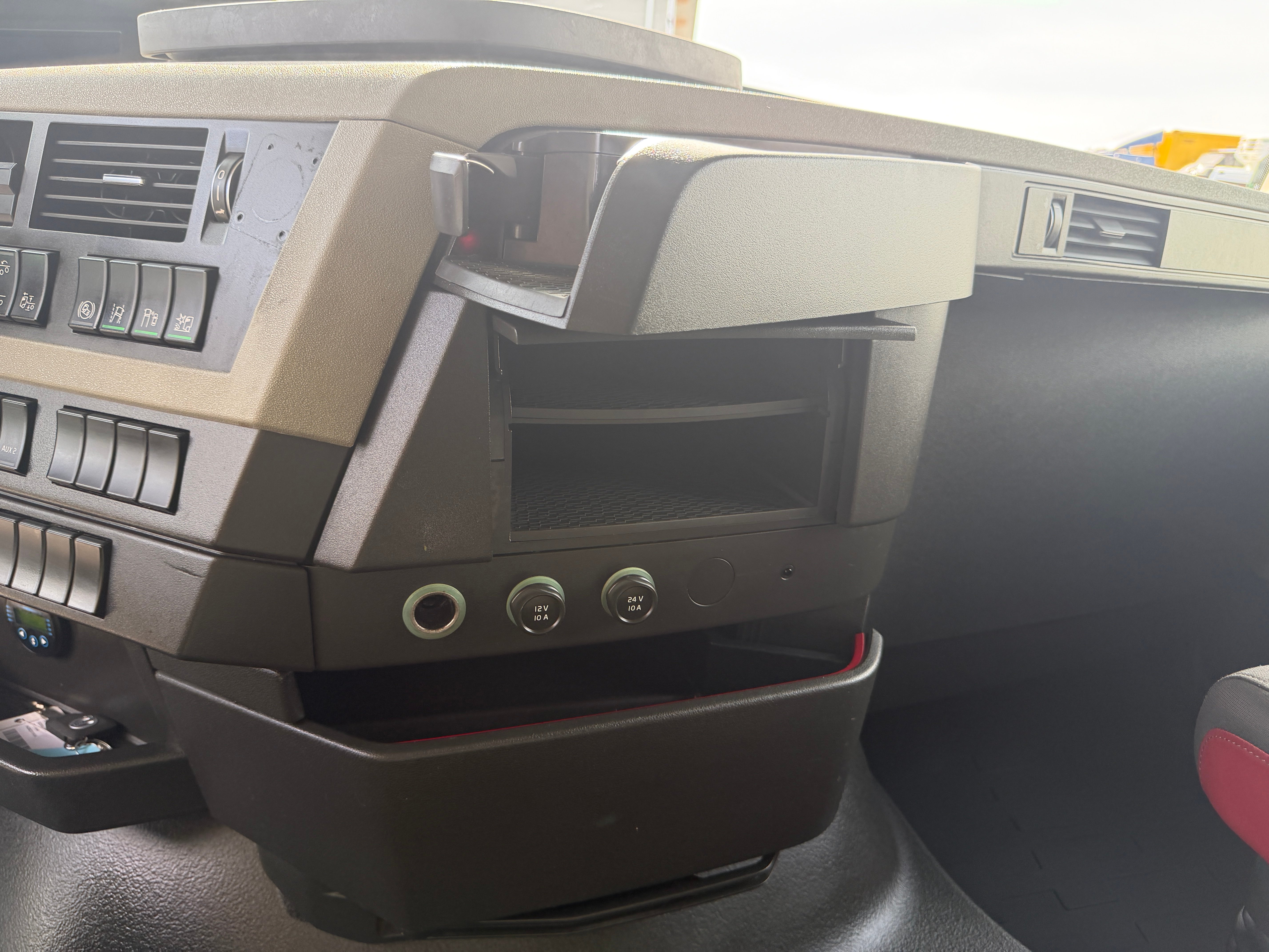 MOTO6625_3056683 vehicle image