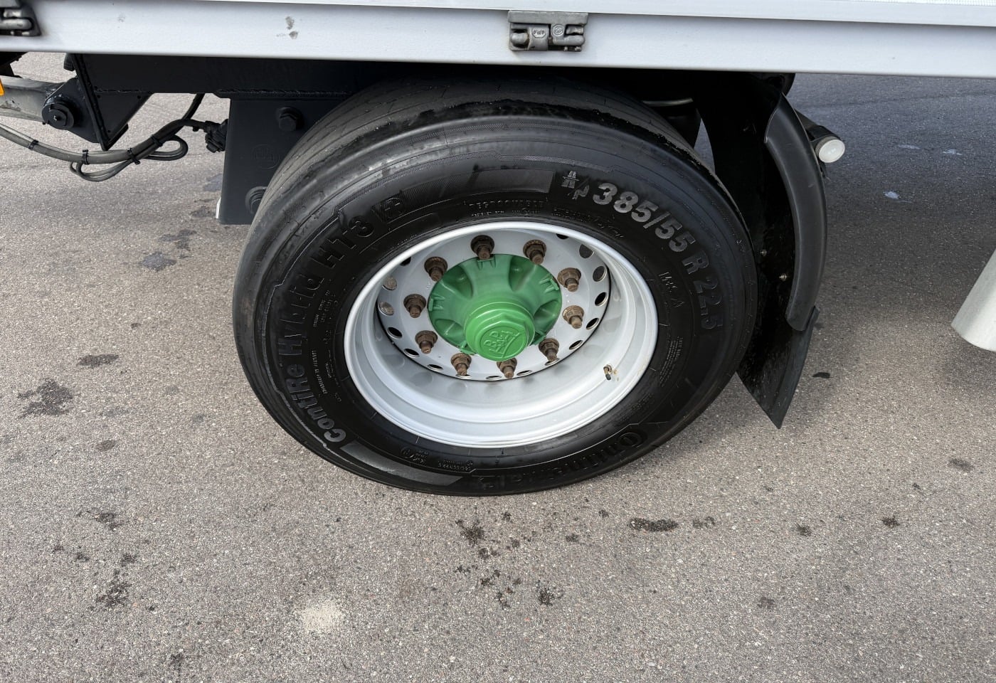 MOTO6625_3054643 vehicle image