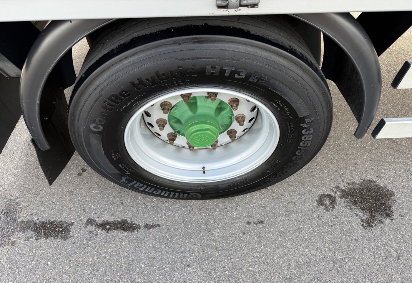 MOTO6625_3054643 vehicle image