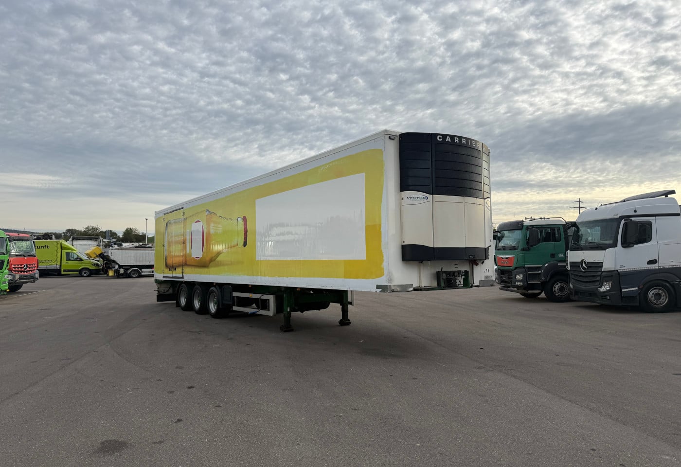 MOTO6625_3051991 vehicle image