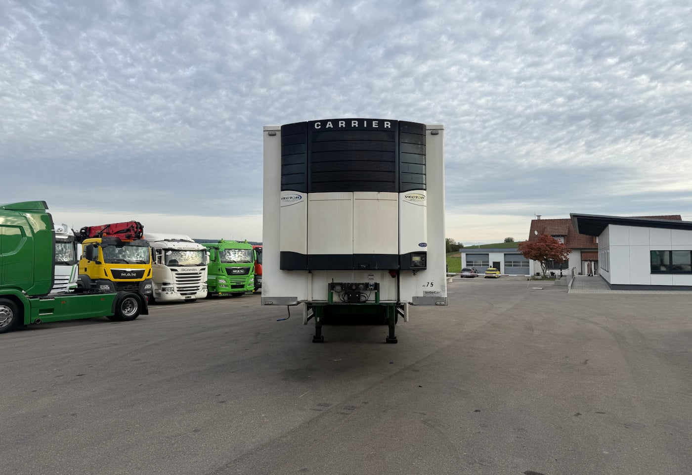 MOTO6625_3051991 vehicle image