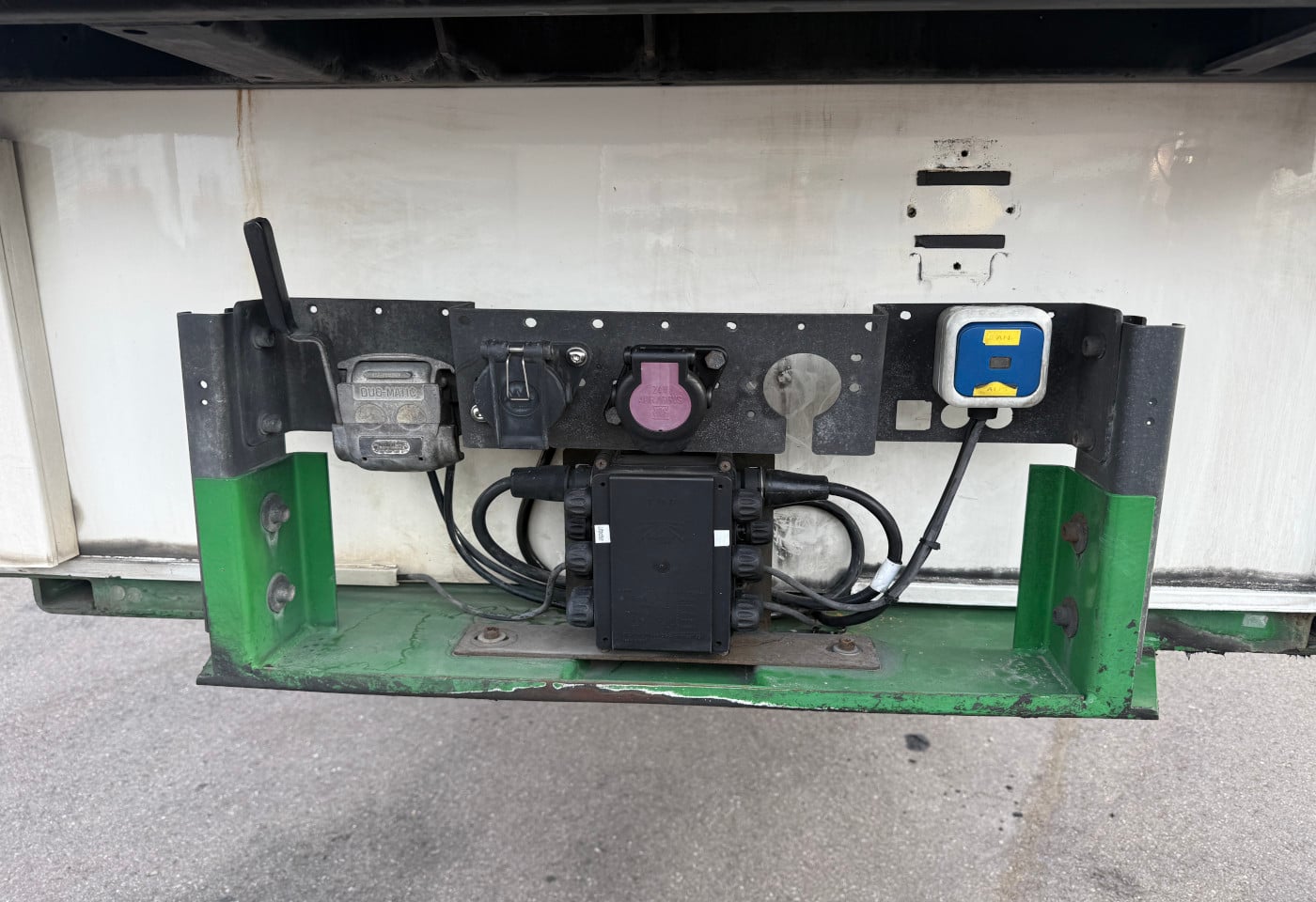 MOTO6625_3051991 vehicle image