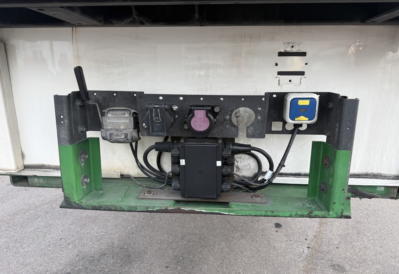 MOTO6625_3049510 vehicle image