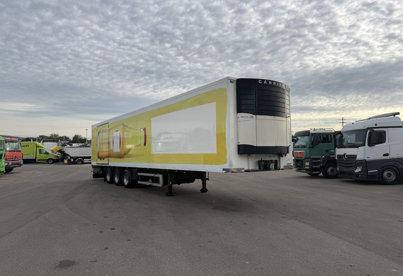 MOTO6625_3049510 vehicle image