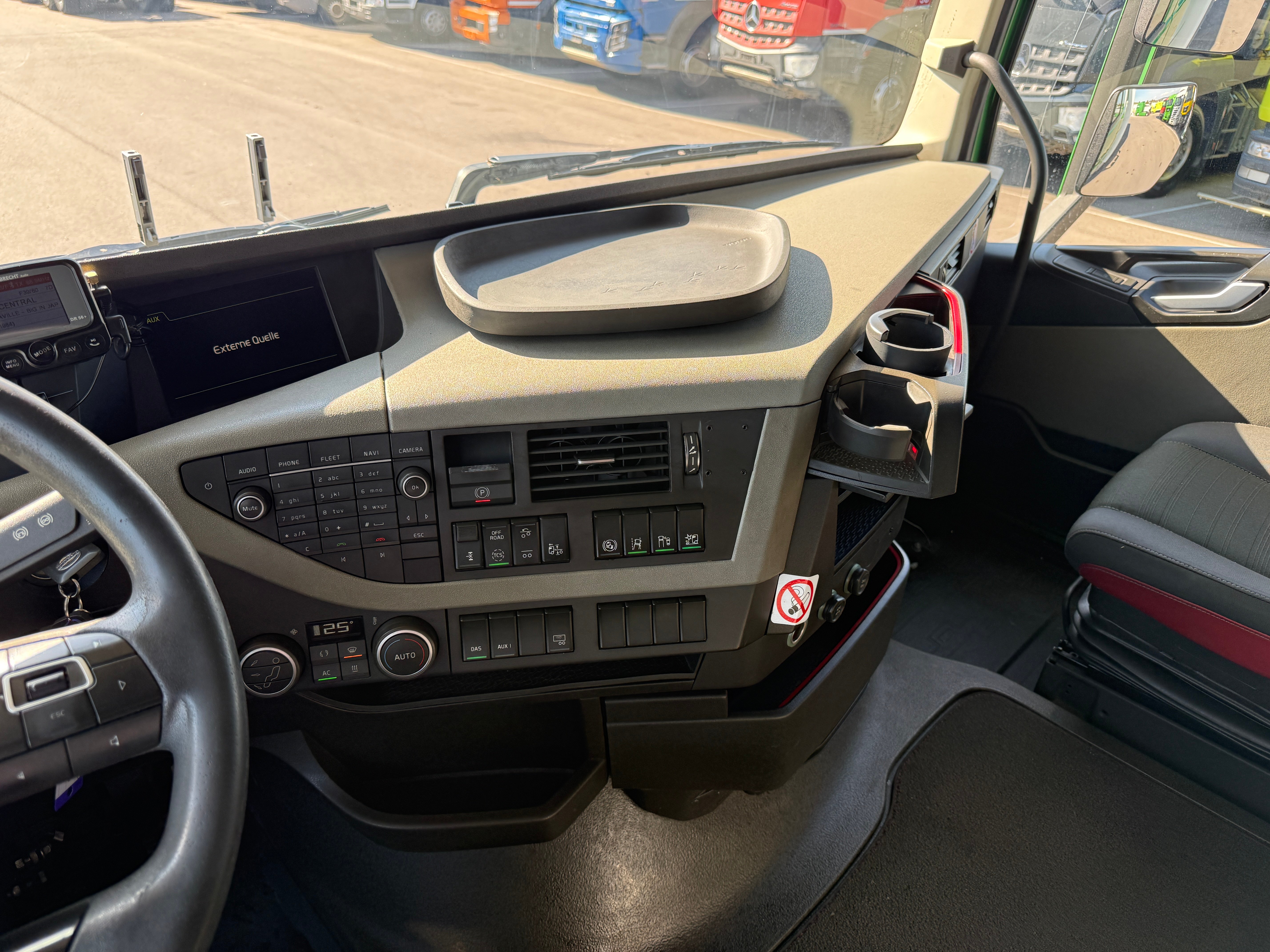 MOTO6625_3056478 vehicle image