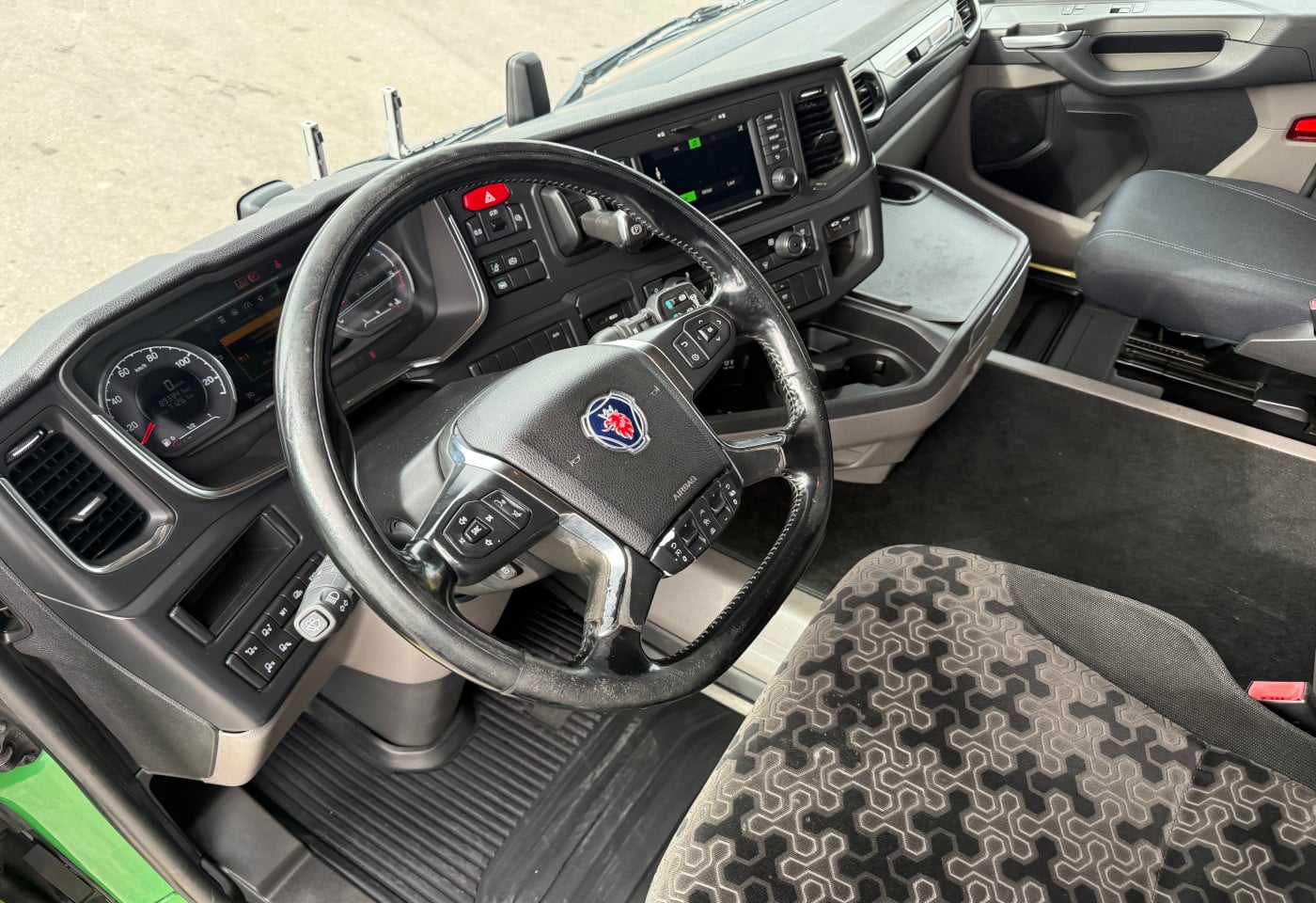 MOTO6625_3049508 vehicle image