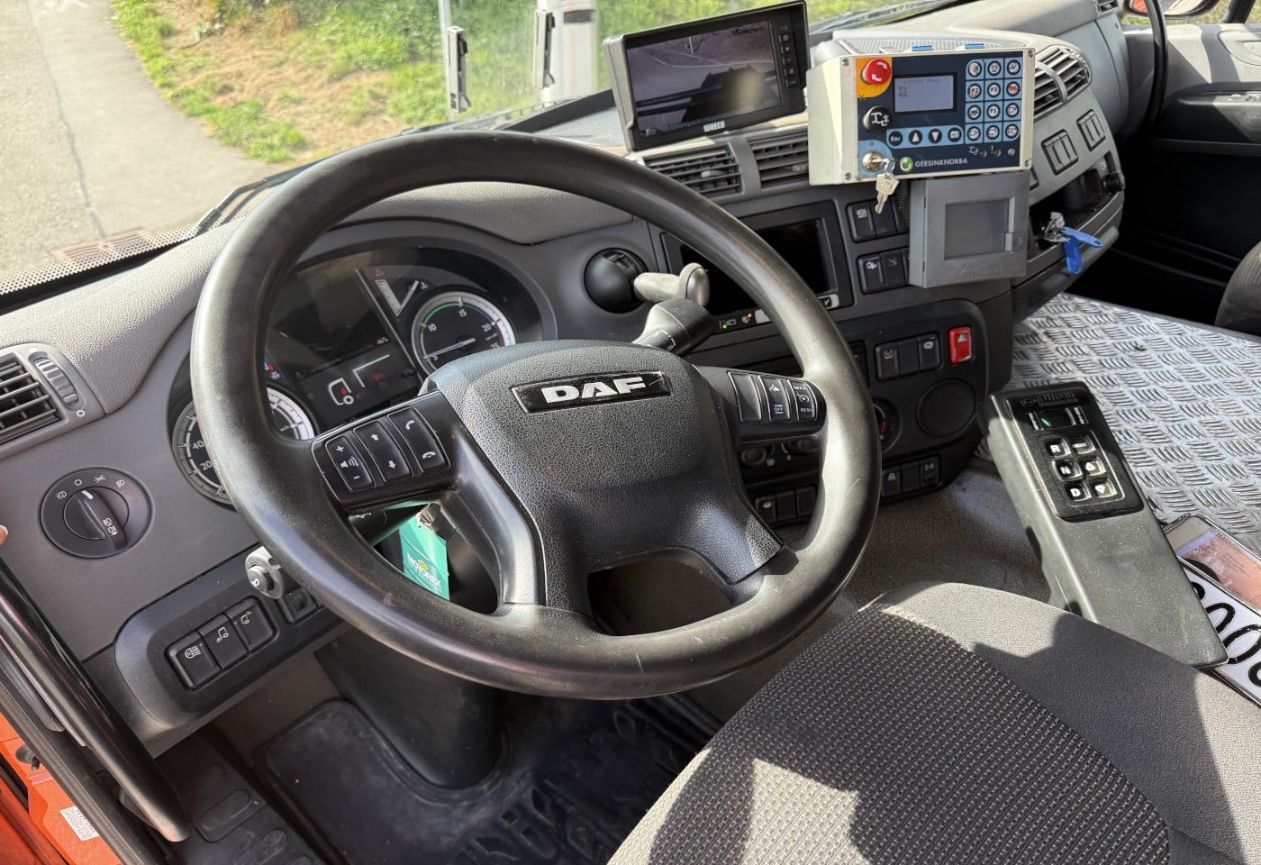 MOTO6625_3049523 vehicle image